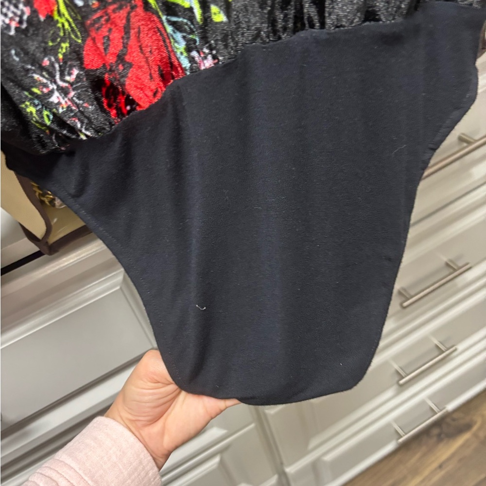 Free People Floral Velvet Bodysuit size medium - Picture 4 of 4